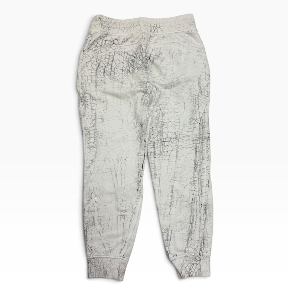 Lululemon Scuba Jogger Capri Crackle Print White Black Grunge Athleisure Sz 8/10